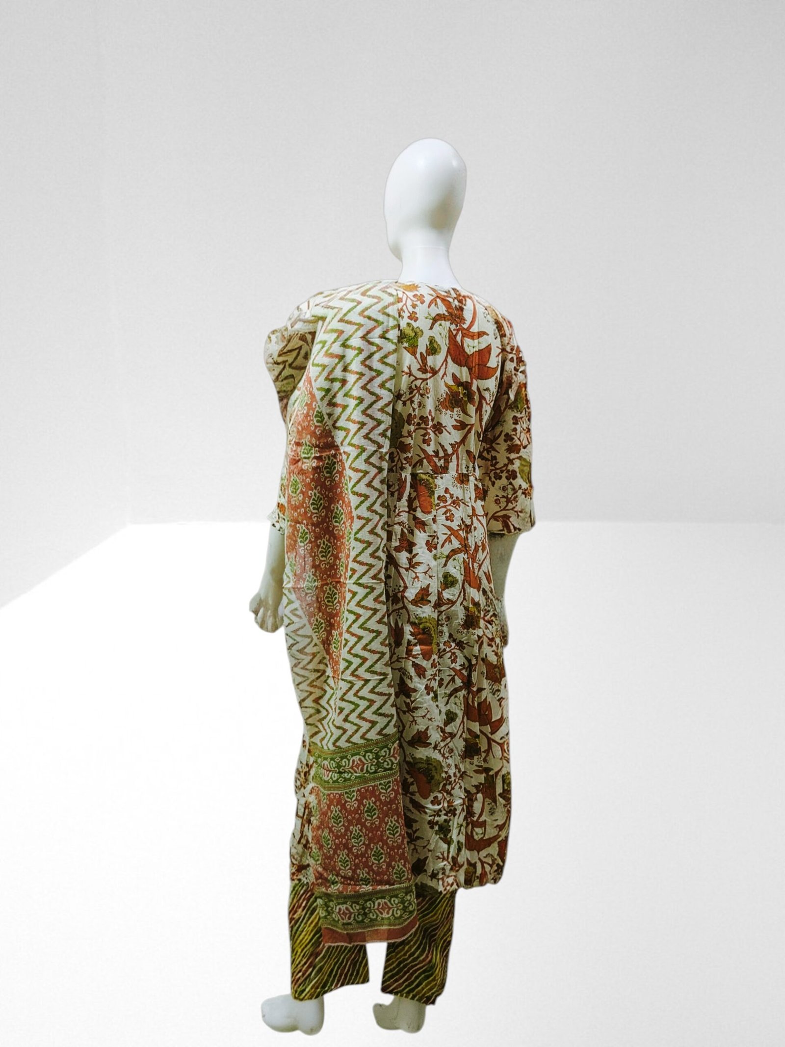 floral printed & embroidered flared anarkali kurta with pant & pure cotton dupatta floral printed & embroidered flared anarkali kurta with pant & pure cotton dupatta